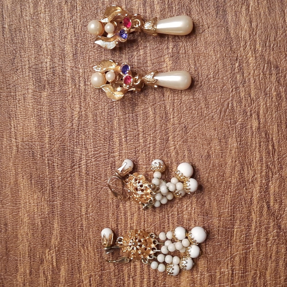 2 pair of vintage earrings